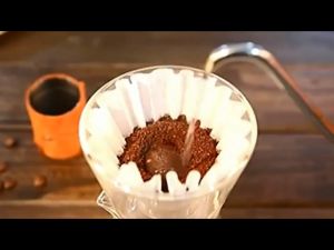 50 ชิ้น กระดาษกรองกาแฟ แบบหยัก อุปกรณ์สำหรับชงชา กาแฟ และเครื่องดื่ม กระดาษกรองกาแฟ แบบหยัก ทรงคัพเค้ก