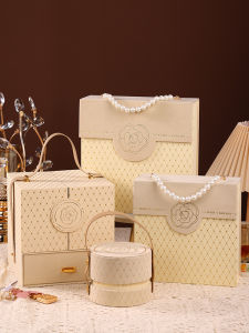 Wedding Companion Gift Box Empty Box Classy Gift Packaging Box Wedding Candies Box Birthday Gift Box round Portable Box