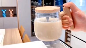 Coffee Mixing Mug Self Stirring Mug Electric Self Stirring Coffee Mug Portable Glass Mug 400ML High Speed Self Stirring Coffee Mixing Cup For Dining Rooms Gyms Parks School 自動 攪拌杯