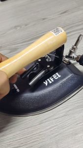 Kepala Setrika Uap Boiler Laundry Geser YIFEI-600H / Gosokan Setrika Uap Laundry 54 LUBANG