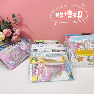 Penggaris BUSUR SEGITIGA PENGGARIS 15CM STITCH FREE POUCH KANCING SET ISI 4