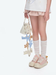 3D Hand Holding Bear Rabbit Doll Bucket Handbag Womens Versatile Shoulder Bag Water Bucket Bag Sweet Cool Style Casual Use