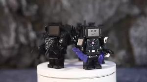 เข้ากันได้กับคนห้องน้ำเลโก้และคนเฝ้าระวังลำโพงคนซูเปอร์เคลื่อนไหวทีวีคนประกอบบล็อกของเล่นบุคคลที่สาม