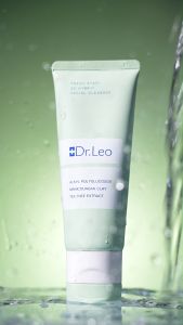 Dr.Leo Fresh Start 2X Hybrid Facial Wash Clay Mask + Amino Acid Dual Tube Facial Cleanser Sabun Cuci Muka + Makeup Removal Menghapus Sunscreen dan Makeup untuk Kulit Sensitif Pembersihan Mendalam Kontrol Minyak Perawatan