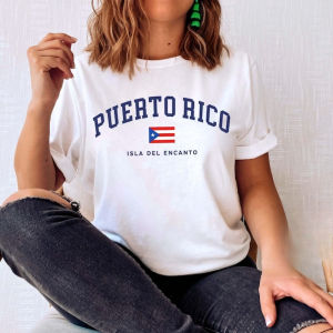 Sanrio | Puerto Rico Isla Del Encanto Graphic Shirt Men Women Cotton T-shirt Vintage Varsity College Font Puerto Rican Flag Patriotic Tee