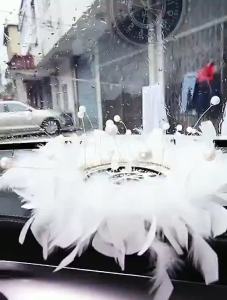 [Factory Price] Car Decoration Non-Slip Mat Feather Fluff Diamond-Embedded Mat Dashboard High Temperature Resistant  Cute Car Storage Pad