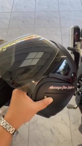 หมวกกันน๊อค SPACE CROWNหมวกกันน็อค รุ่น วิชั่น VISION สินค้าแท้ 100% มอก.ถูกต้อง 59-60 cm SIZE L อย่างดี สีเทา