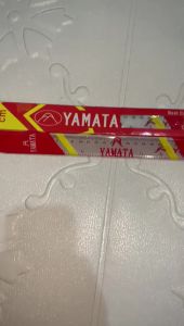 Penggaris Yamata 30cm plastik mika bening isi 12 pcs dalam kotak 30cm.