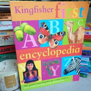 PRELOVED Kingfisher First Encyclopedia Perfect Encyclopedia for Young Children Softcover