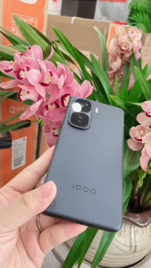 Điện thoại Vivo iQOO Neo 10