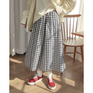 กระโปรงลายสก๊อตเล็กสีดำและสีขาววินเทจสไตล์ญี่ปุ่นแนวอาร์ตๆสไตล์ญี่ปุ่นกระโปรงทรงร่มทรงเอเอวสูงใส่แล้วดูผอมเพรียวสำหรับผู้หญิงกระโปรงทรงลูกแพร์