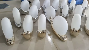 D225 Đèn Bàn Chú Ốc Sên Sáng Tạo - Đèn Ngủ Cảm Ứng 3 Chế Độ Ánh Sáng Tùy Chỉnh Độ Sáng Tích Điện Độc Đáo