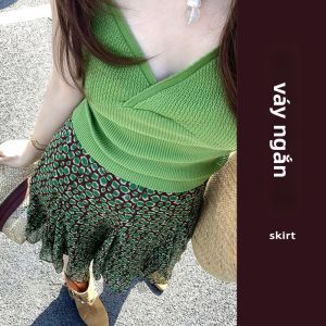 YUEZHONGWEI | Áo Thun Ngắn Tùng Co Dáng Ôm Phong Cách Mỹ Ngọt-Nóng Cổ V Hình Jacquard Xanh