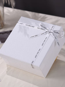 กล่องของขวัญ ขนาดเล็ก สำหรับผู้หญิง ไซส์ใหญ่ กล่องเปล่า ดูแพง