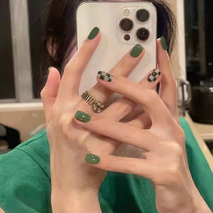 Fresh Gem Green Chessboard Pattern Short Fake Nails Wearable Detachable Nail Art Finished Product Comfortable Glossy Any Skin Type
