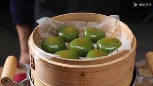 ชิงถวน 青团 ขนมชิงถวน ขนมมงคล ขนมโบราณของจีน ร้านไทยพร้อมส่ง แบรนด์โฮมเมดสุดอร่อยของจีน หอมนุ่มหนึบ สดเหมือนซื้อทานในจีน ขนมจีนน้ำ ขนมจีนน้ํา ขนมจีนน้ํา จีน ขนมจีนน้ำจีน ขนมจีนน้ําจีน - Lazada