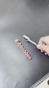1/4" Drive Ratchet Wrench Socket Set Quick Release Hand Drive Repairing Tool with 8 pcs 5-12mm Sockets
