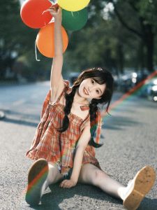 HuaHua Vintage Plaid Sleeveless Halter Top Women Summer Loose Age-defying Small-batch Design Sense Street Style Vest