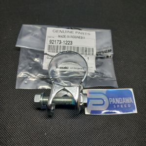 Klem Clamp Sambungan Leher Knalpot Klx 150 All Series Original 92173-1223