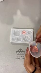 Cetakan Resin Kepala Kucing Paws Gantungan Kunci Bentuk Cakar Kaki Kucing Lucu Cetakan Liontin Anting Kalung Bahan Silikon Karet Silicone Elastis Lentur Silicon Anti lengket
