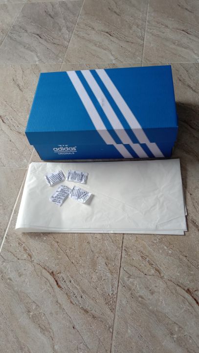 Box sepatu adidas original best sale