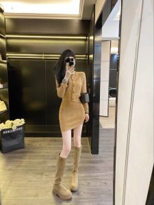 Leathercat Early Autumn Wear Suit 2024 French Fancy Knitting Sheath Suspender Skirt Two-Piece Suit Skirt