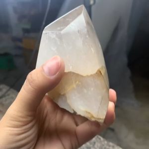1 viên đá thạch anh khói mài bóng tự nhiên dùng làm trang trí decor thanh tẩy 10.9cm nặng 850g tz2