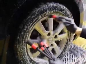 แปรงล้างรถ แปรงล้างรถยนต์ ราคาถูก าคา/set5ชิ้น สินค้าพร้อมส่ง ร ใช้ทำความสะอาดตามซอกต่างๆ มีความยืดหยุ่นสูง