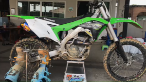 ฟาสคลีนเนอร์ Fast Cleaner น้ํายากําจัดคราบเอนกประสงค์ ขนาด 1 ลิตร