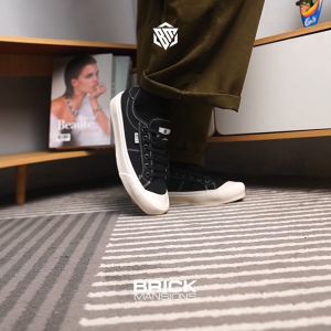 Brick Mansions - Urban Street Black White Sepatu Sneakers Casual Pria Wanita
