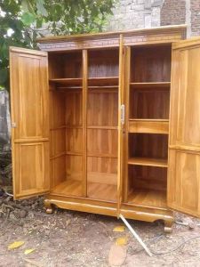 lemari pakaian 3pintu jati ruang tamu