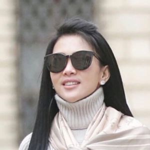 SALE GENTLE MOSHER !!! Kacamata Fashion Korea XOXO  / Sunglasses Hitam UV 400 GW-0112 + BOX + HARD CASE