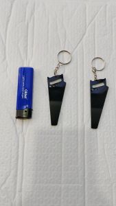 Personalized Mini Acrylic Keychain: A Versatile Gift Idea with SAW OR LAGARE Design