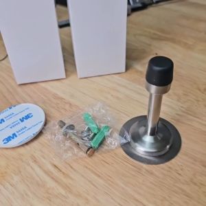 Nút chặn cửa bảo vệ tường Tấm chắn va chạm cửa khử tiếng ồn giữ cửa bằng thép. Loại tốt