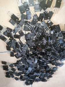 transistor regulator per 10pcs cabutan. kualitas ok telah lulus tes