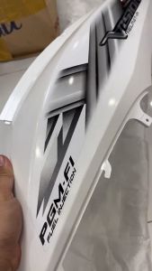 Ốp sườn bên trái Vison đời đầu 2013- 2014 màu trắng