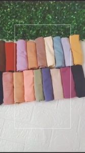 Ciput Dalam Hijab: Mengenal Crayon Polos & One Size