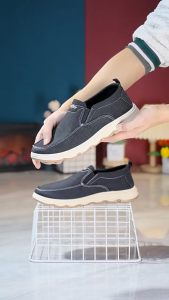 MP71 Sepatu Pria Kasual Sneakers Slip On