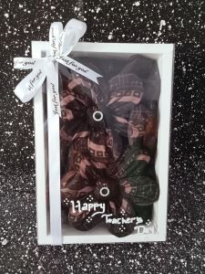 hampers untuk hari guru hampers hijab hampers dompet  hampers wisuda hampers hari ibu