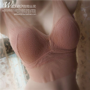 เสื้อชั้นในใส่นอนเสื้อกล้ามลูกไม้ไร้ตะเข็บแบบชิ้นเดียวเสื้อชั้นในไซส์ใหญ่ไร้โครงเหล็กแบบบางทำให้หน้าอกใหญ่ดูเล็กสำหรับสาวอวบ