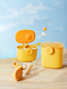 Bear | Portable Baby Formula Box with Sealed Container for Moisture Protection