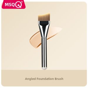 MSQ | Fish Tail Flat Head Makeup Artist Foundation Brush