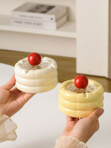 Simple Creamy Style Ceramic Ashtray Home Decorations Creative Personal Trend Cover Anti-Dust Net Famous Table Ornaments