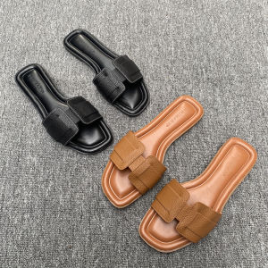 Versatile Casual Slip-On Sandals Pure Color Roman Style Flat Heel Rubber Outsole Comfortable Wearing for Daily Summer Occasions