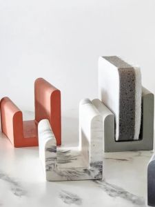 ชั้นวางสบู่ยางซิลิโคนแบบไม่ต้องเจาะ ชั้นวางของใช้ในห้องน้ำ ชั้นวางเครื่องเช็ดจาน อุปกรณ์ทำความสะอาดในครัวเรือน