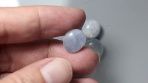 23.40 ct พลอยแท้ นิหร่า (Unheated Blue Sapphire) สีน้ำเงิน พม่า