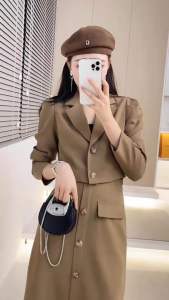 ชุดเซ็ตสูทใส่ทำงาน Set 2 ชิ้น เสื้อสูทครอป พร้อมกระโปรง ถ่ายจากงานจริงพร้อมส่งจากไทย