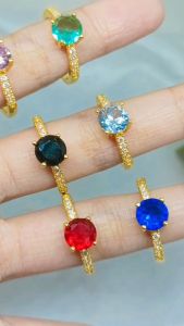 Impor Perhiasan Terbaru: Cincin Titanium Zirkon Wanita Emas Muda Anti Karat