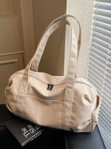 Fashionable Lightweight Sport Bag Simple Large Capacity Bucket Bag Single Shoulder Fitness Yoga Bag Trendy Handbag for Youth