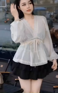 Set bộ đi chơi mặc hè set áo cổ V tay dài tiểu thư phối Ren mix chân váy ngắn có lót quần trong phong cách Hàn Quốc
